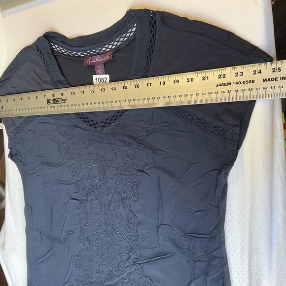 Gloria Vanderbilt Women Shirt S Navy Lace Embroidered V-Neck Pullover - Picture 6 of 8